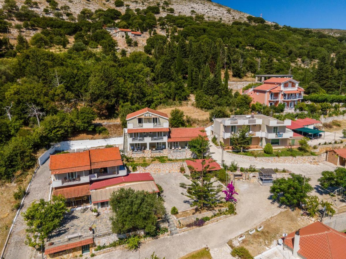 Minas Apartments Divarata Eksteriør bilde