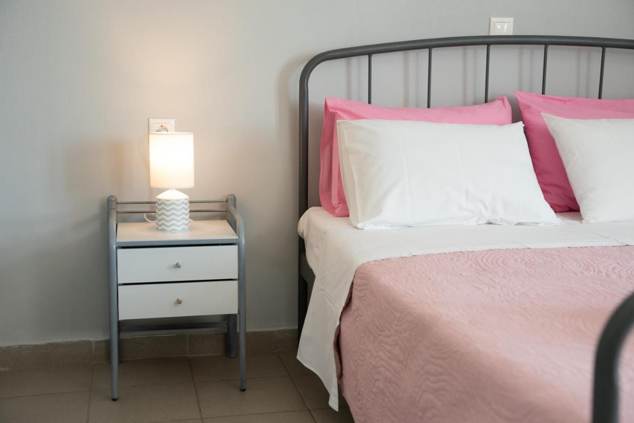Minas Apartments Divarata Eksteriør bilde